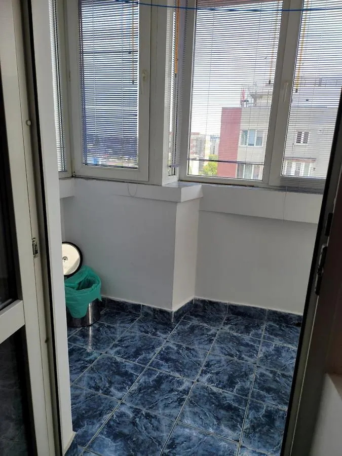 Quiet, Relaxing, Family Friendly Apartamento Bucareste